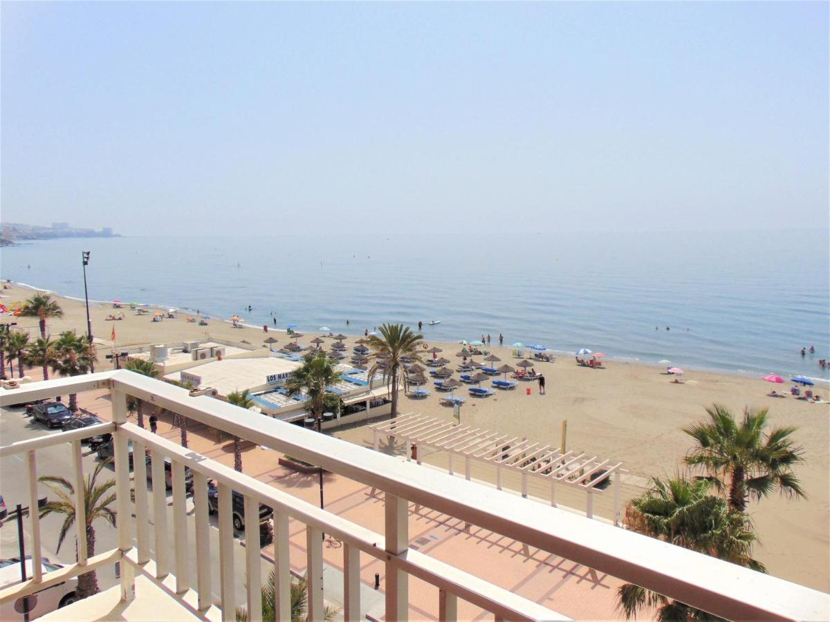 פואנגירולה Beachfront, Two Bed- & Bathrooms, Private Parking מראה חיצוני תמונה