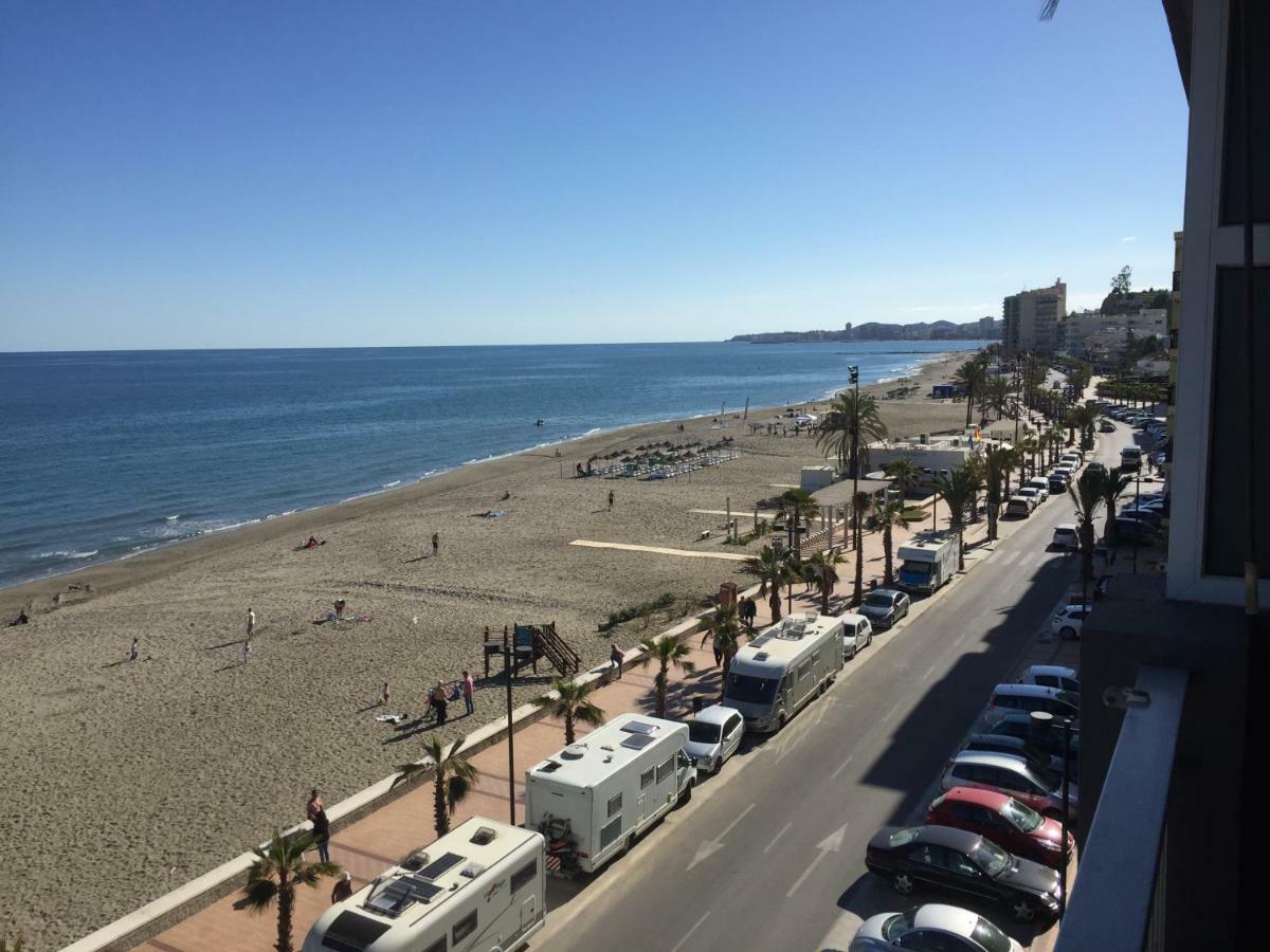 פואנגירולה Beachfront, Two Bed- & Bathrooms, Private Parking מראה חיצוני תמונה